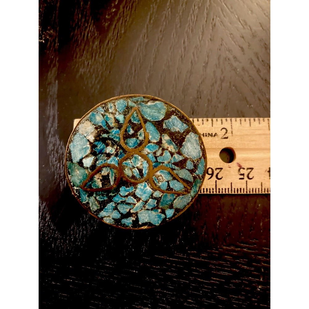 Vintage Turquoise Brass Inlaid Brooch Pin Jewelry 1960s C-Clasp Made in India - Picture 4 of 4